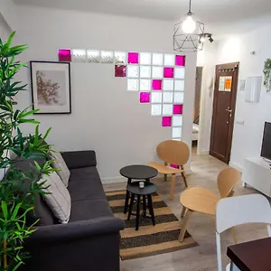 holidays2malaga-lagunillas-3-bedrooms-downtown-local.1costadelsol.com/