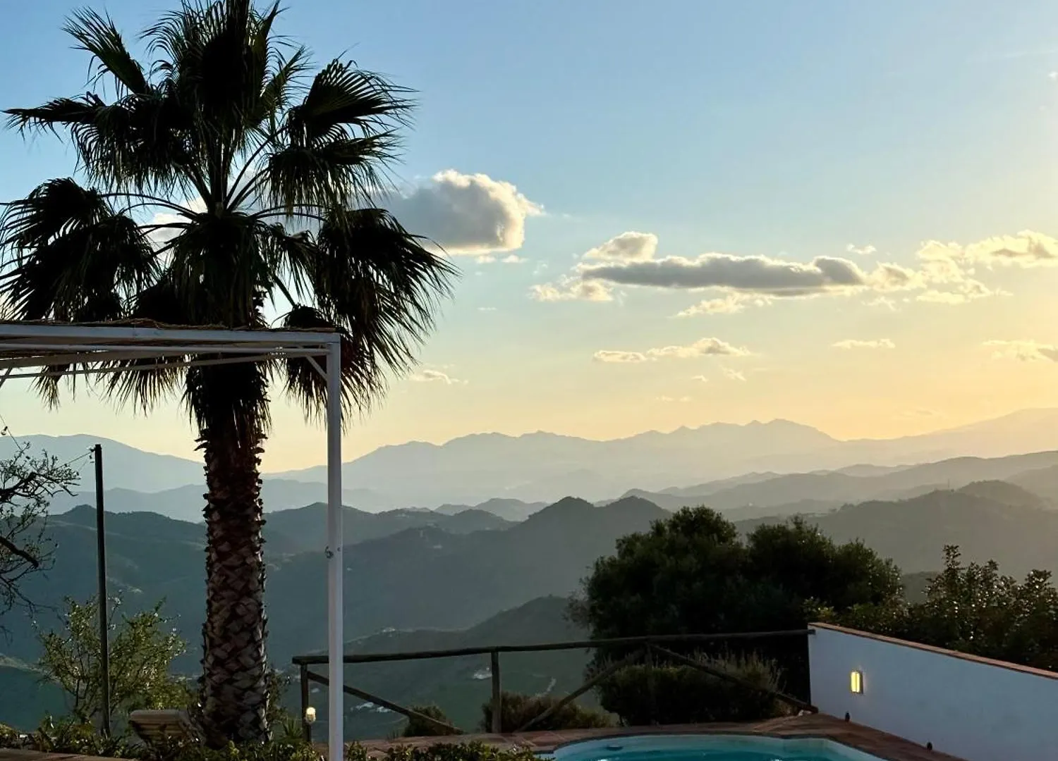 Willa El Cielo, Cortijo En El Corazon De Las Montanas Malaga